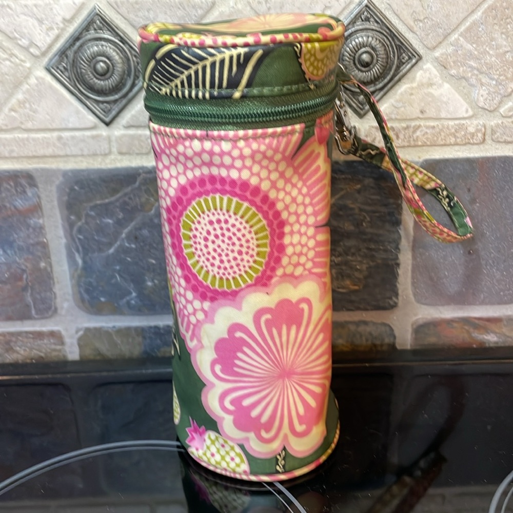 EUC Vera Bradley Insulated Pouch/case good to keep items warm or cold